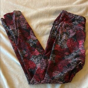 LuLaRoe Valentine’s Day Leggings